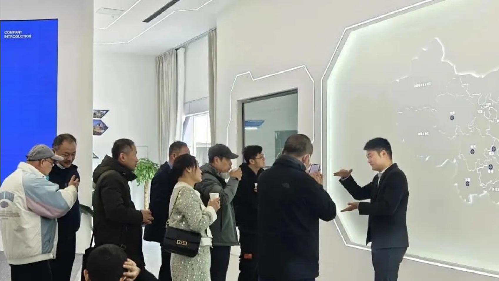 【世環(huán)通企業(yè)游學(xué)】第四期·曼茨&濕騰|熱忱造就品牌價(jià)值-暖通展|上海暖通舒適系統(tǒng)展COMFORTECO CHINA 2025 【世環(huán)通企業(yè)游學(xué)】第四期·曼茨&濕騰|熱忱造就品牌價(jià)值-暖通展|上海暖通舒適系統(tǒng)展COMFORTECO CHINA 2025